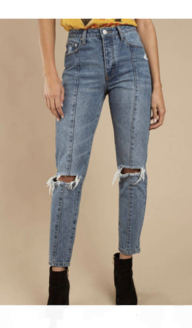 Holes ripped jeans - move to bueve.co