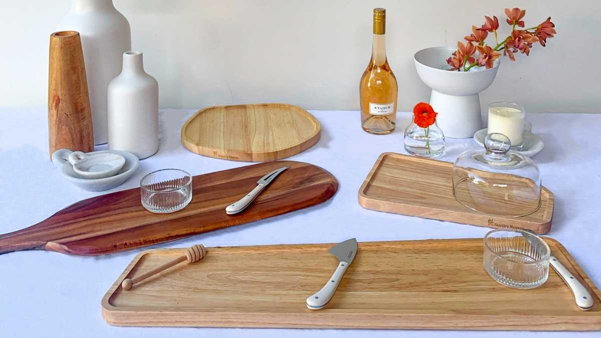 Select a serving board