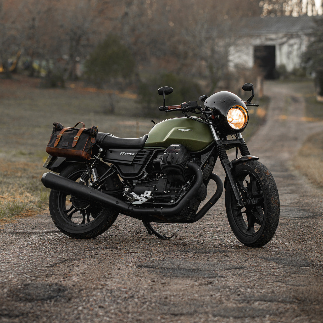 Sacoche vintage marron pour Honda Rebel.