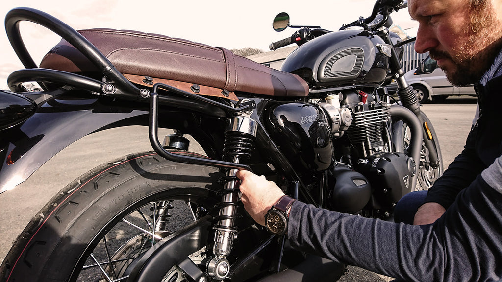 street twin side bag