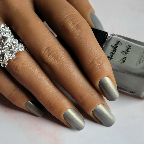 halal nail polish grey 