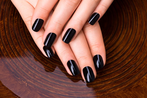 secrets to wearing black and grey nail polish 1