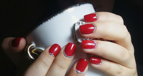 valentine's day themed manicure