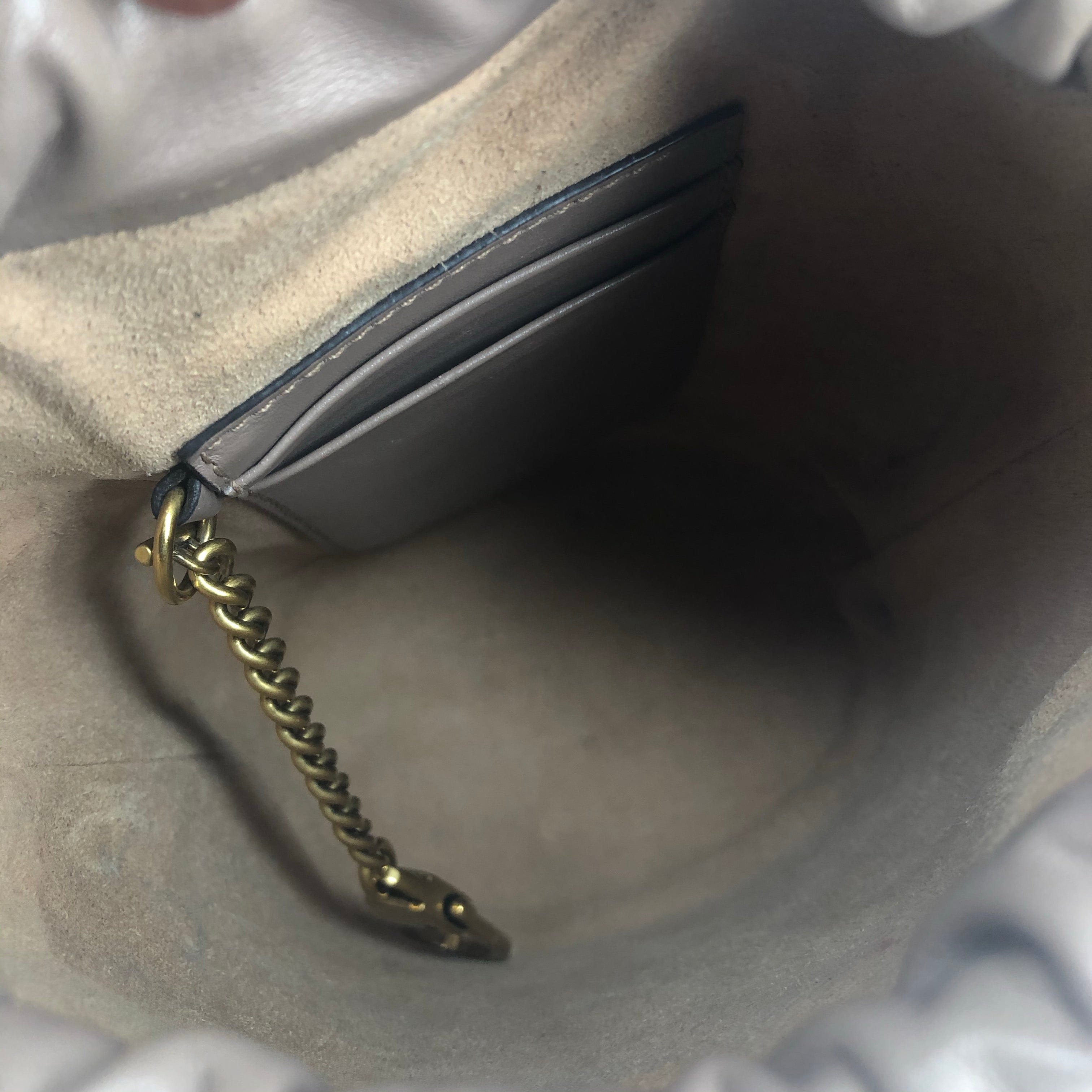 Gucci Leather Marmont Mini Bucket Bag – SoHo Luxury Exchange