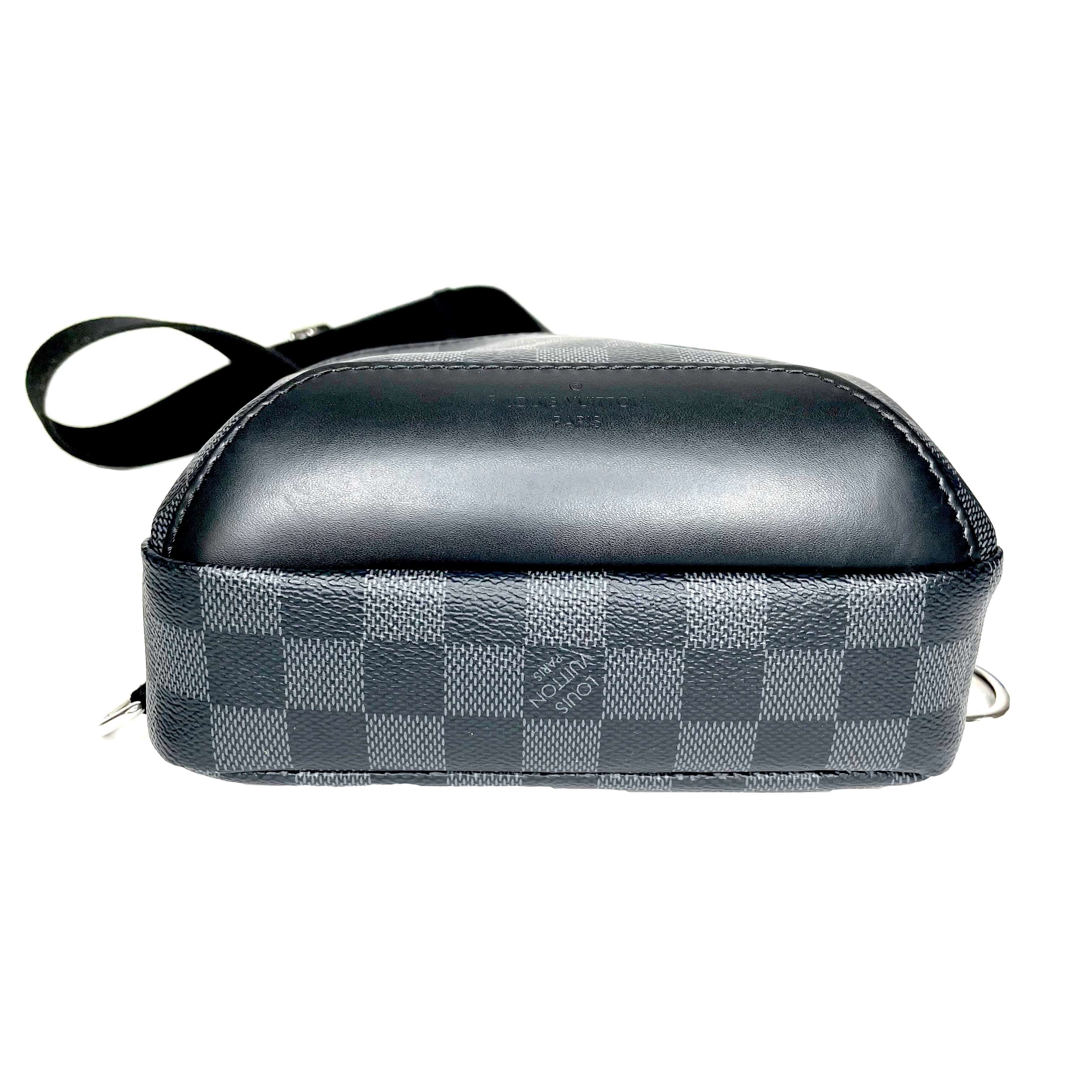 Louis Vuitton Damier Graphite Avenue Sling Bag – SoHo Luxury Exchange