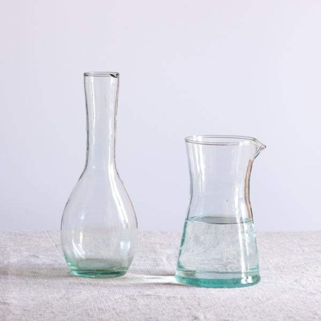 https://cdn.shopify.com/s/files/1/2336/3701/products/moroccan-carafe-the-french-kitchen-blue-core-decanter-exclude-laboratory-flask-barware-601_1024x1024.jpg?v=1623292163