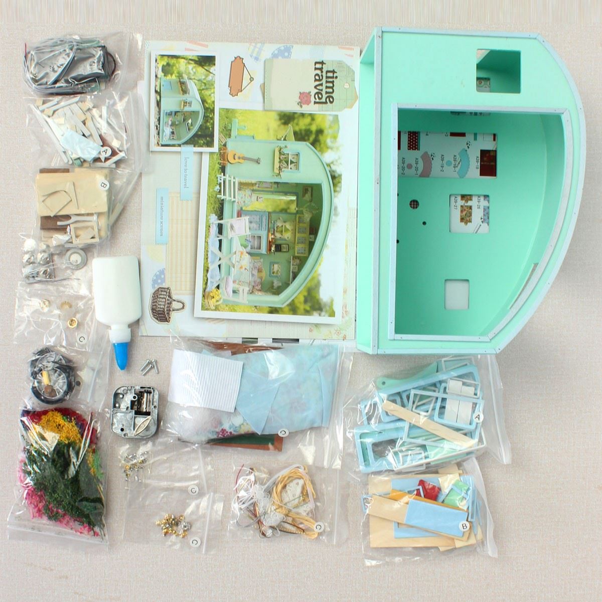 travel dollhouse