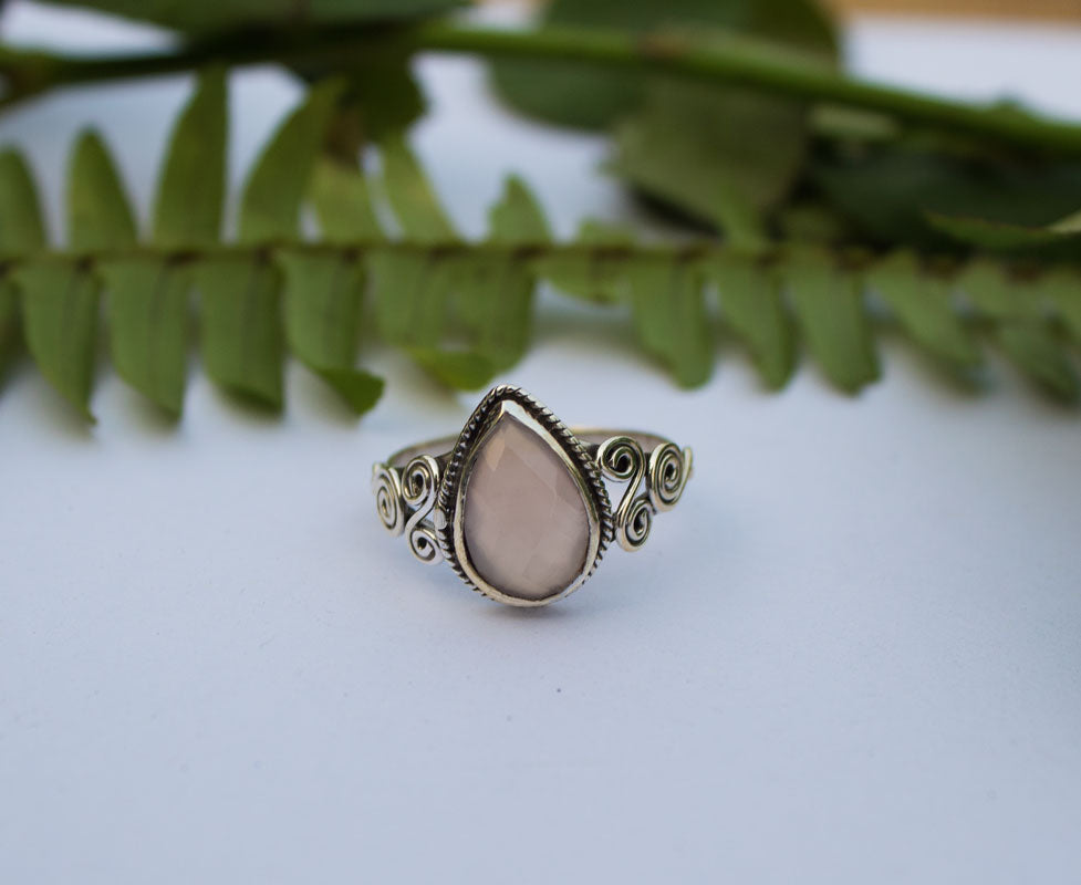 pink rose quartz jewelry