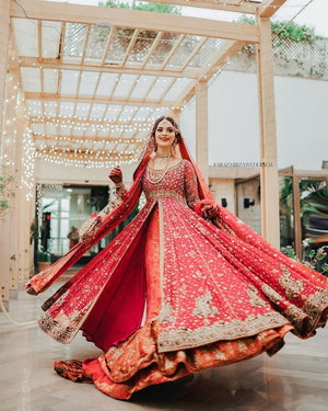 Bollywood Brides: 10 Bridal Fashion Trends We Learned from Our