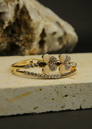 Antique white Bracelet for Women