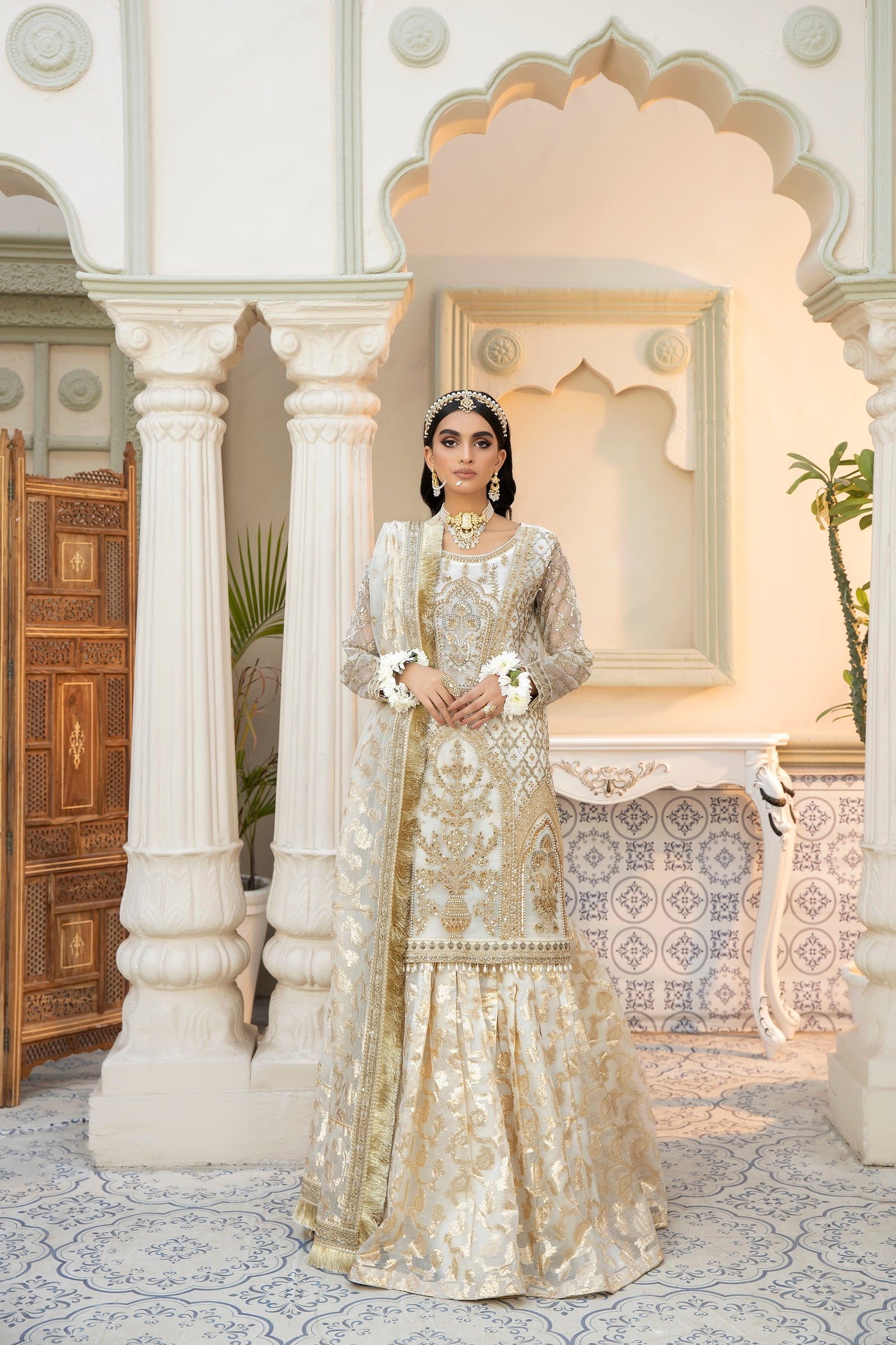 Latest Pakistani Designers Bridal Dresses & Embroidery Collections, Wedding  Lehenga, Sharar… | Pakistani bridal dresses, Pakistani wedding outfits, Pakistani  bridal