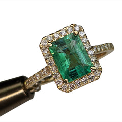 1.87ct Emerald Ring with Diamonds set in 18kt Yellow Gold