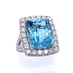Aquamarine Ring with Diamond Set in 14kt White Gold