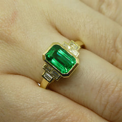 2.13ct Green Emerald, Diamond Ring set in 18k Yellow Gold, GIA Certified Zambia