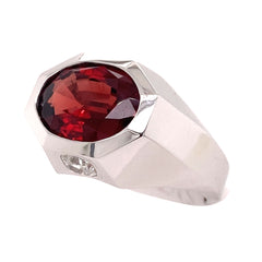 Spinel, Diamond Ring set in 18k White Gold