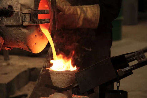 Molten metal is poured into an empty casting shell to produce a finished cast; Image: Dean Group International