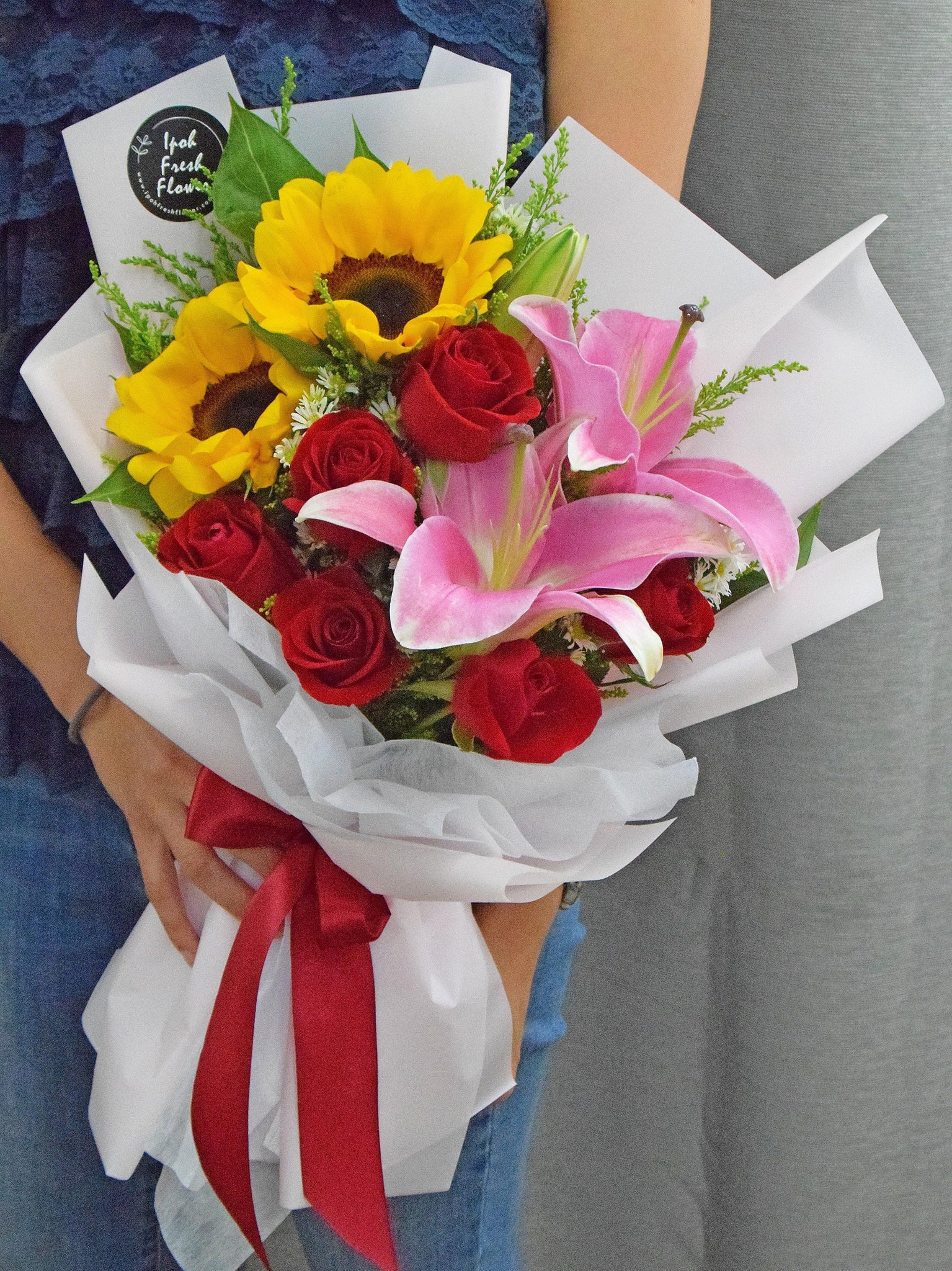 Sunflowers Lily Bouquet Ipoh Free Delivery Ipohfreshflower Com Ipoh Fresh Flower