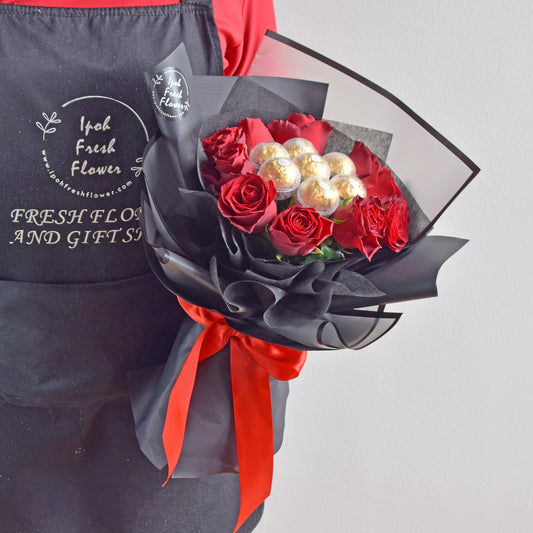 Bouquet bakul coklat ferrocher - Elissya Florist Langkawi