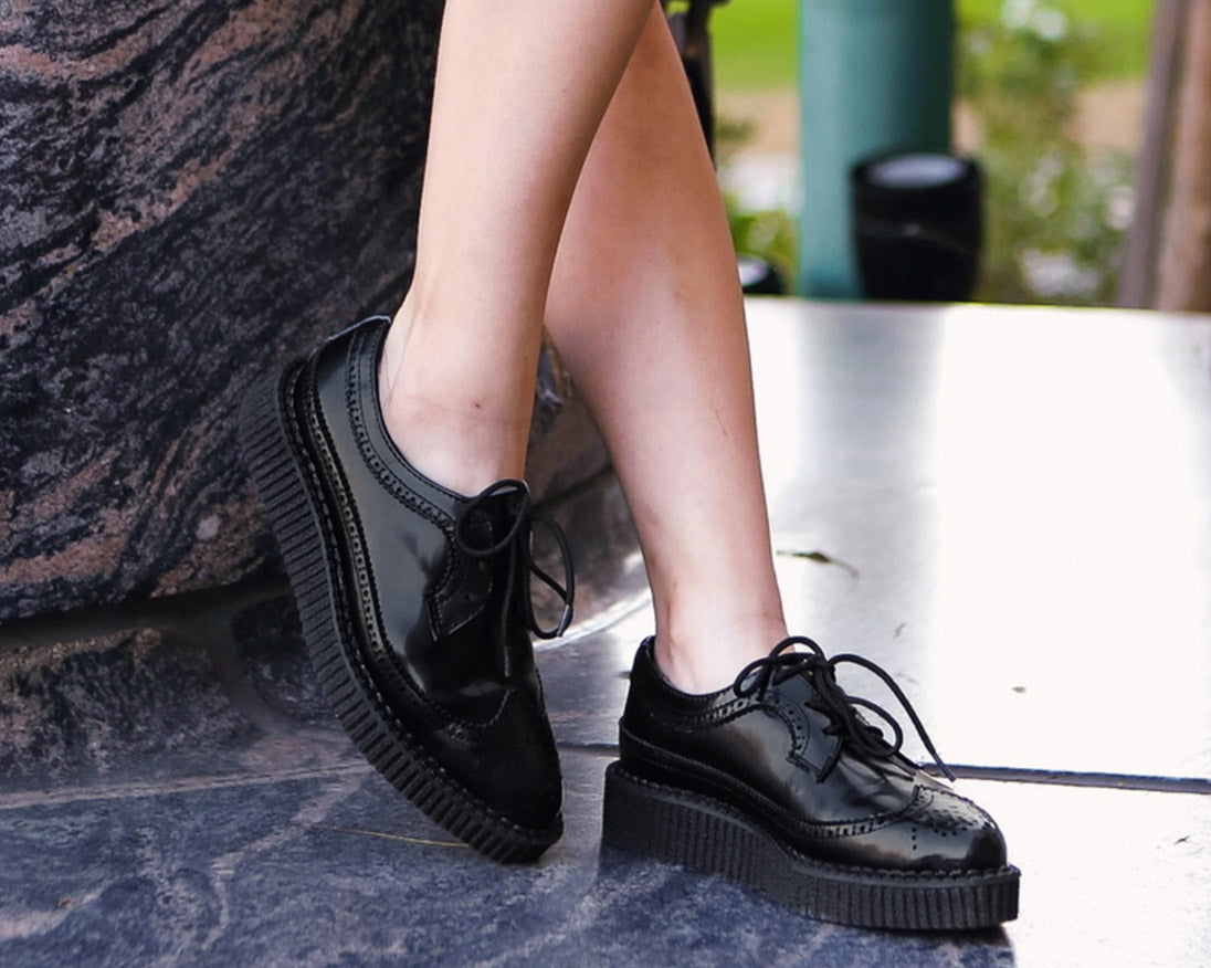 Black leather wingtip creepers – T.U.K 