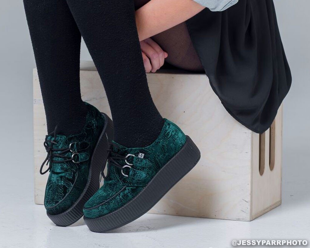 Emerald Green Embossed Velvet Creeper 