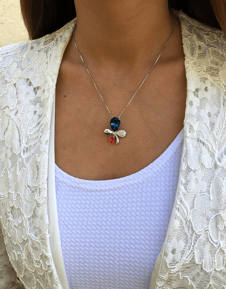
Plochrome Crystal Flower Necklace