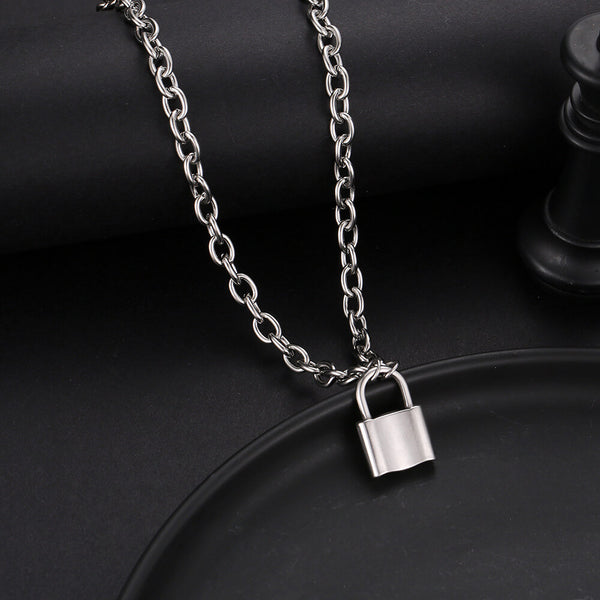 SAKAIPA Lock Necklace Lock Key Pendant Necklace Long Chain Punk Multilayer  Statement Choker Necklace for Women Men Boy Girls (Silver Tone - Punk  Vintage Padlock Pendant) : Amazon.in: Fashion