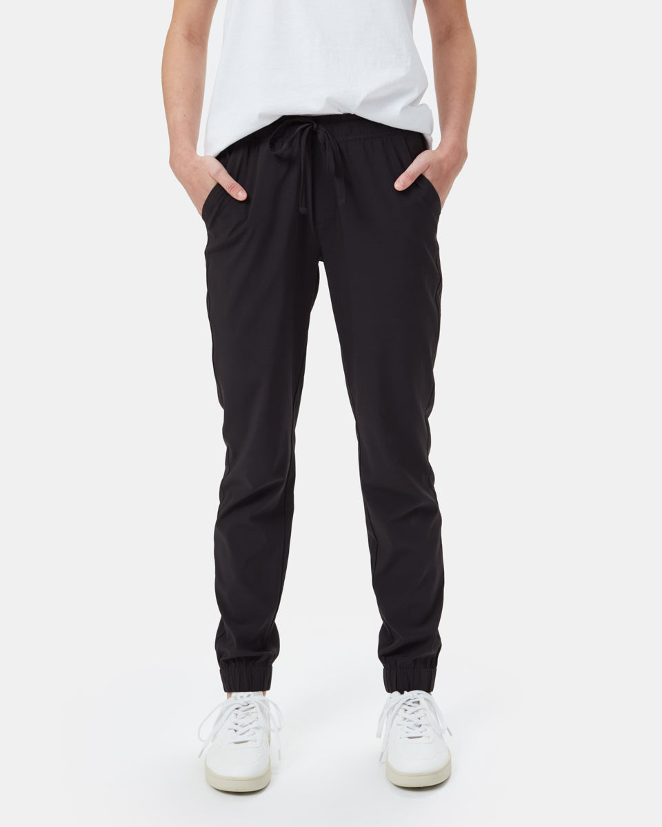 Tentree Tencel Pacific Jogger in Black  Free Canada-Wide Shipping – The  Trendy Walrus