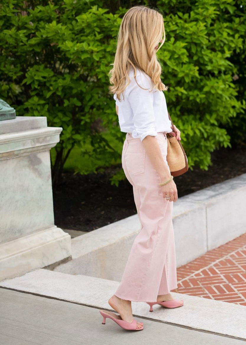 Loving the shade of pink and the subtle kitten heel!