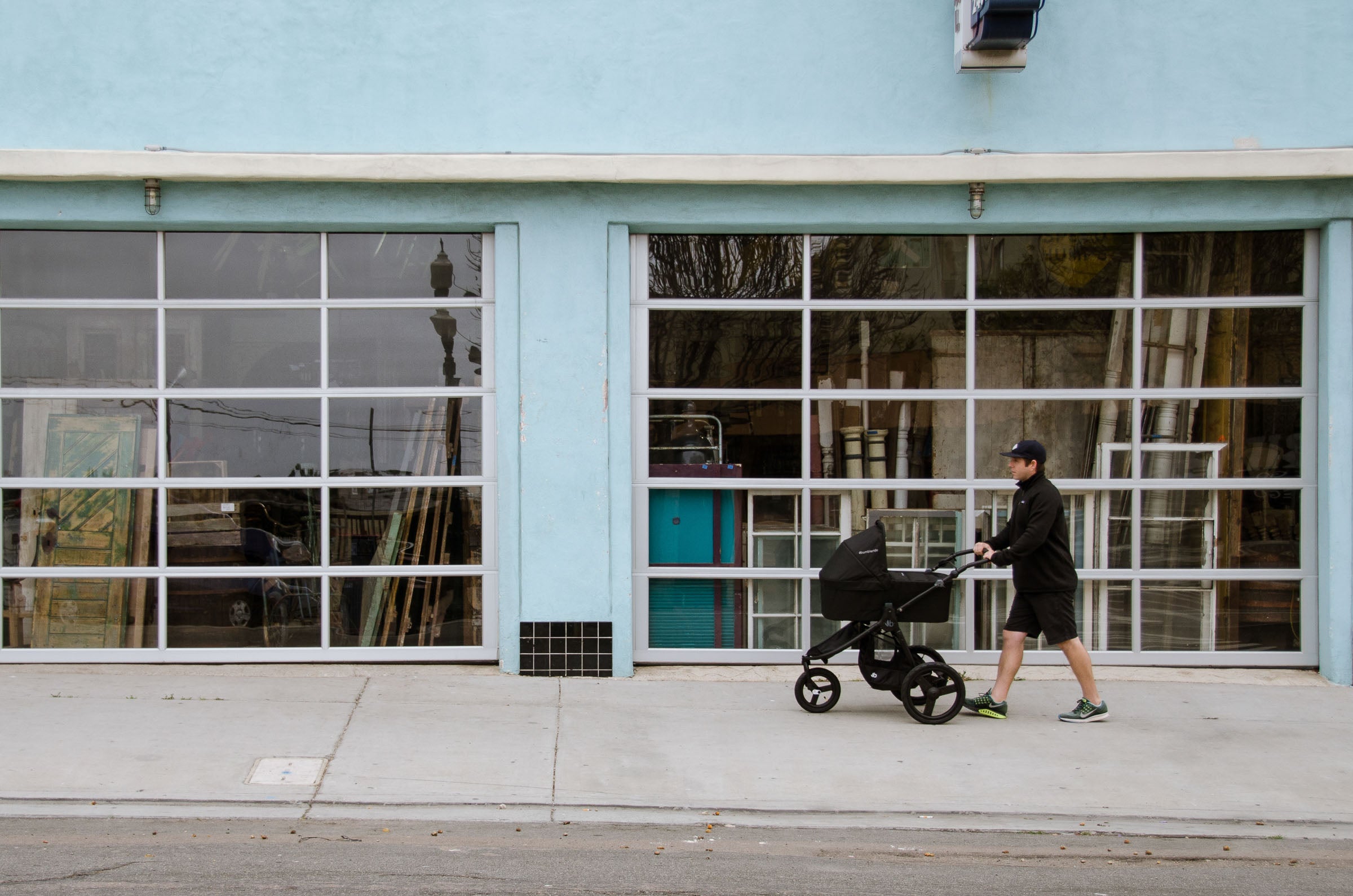 2019 Bumbleride Speed with Bassinet Matte Black in City