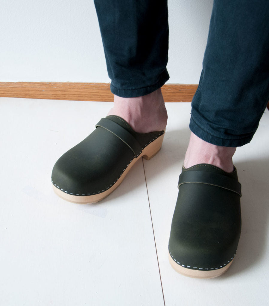 mens swedish clogs