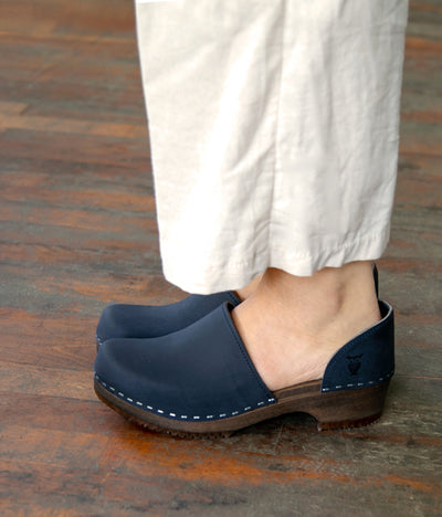 Brett Low -Navy Dark Base, Low Heel 