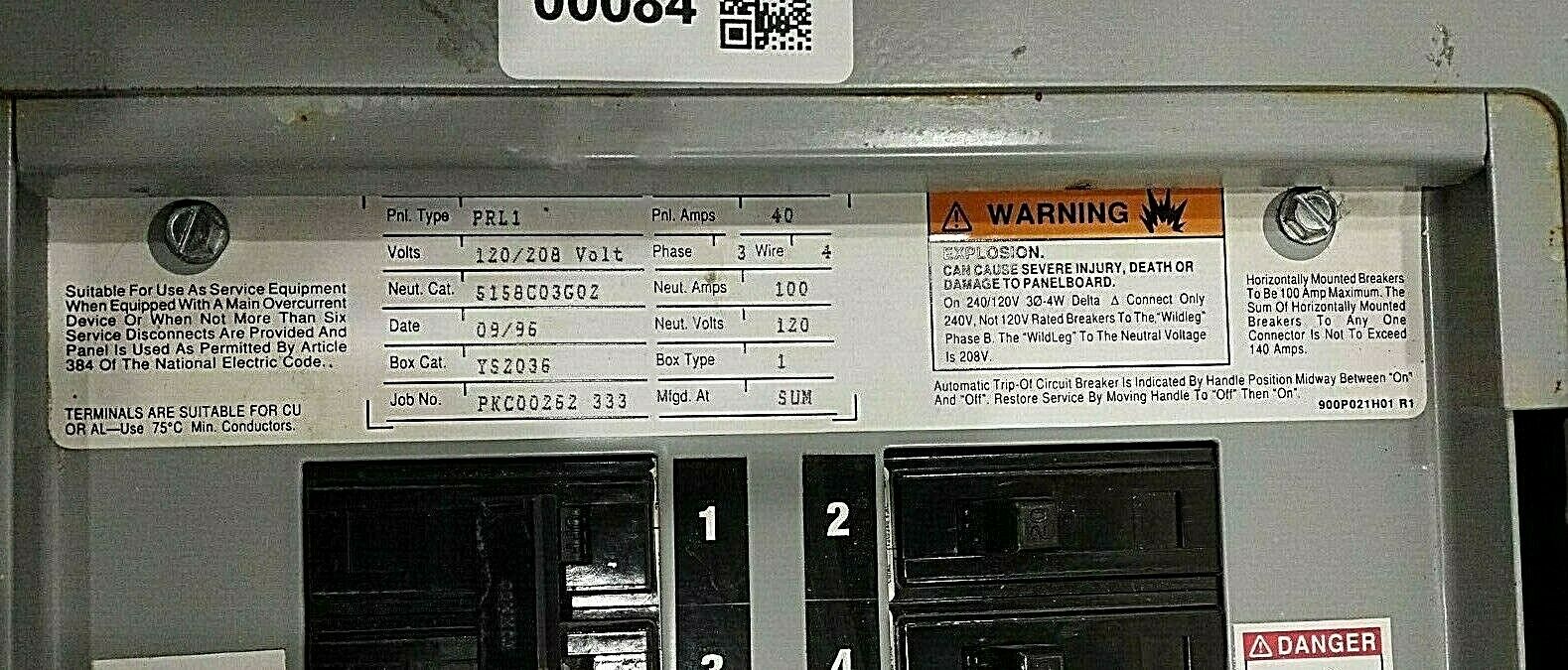 Cutler Hammer Panel With 40 Amps 1 8 Volts Main Breakers 3 Phase 4 Indsurp