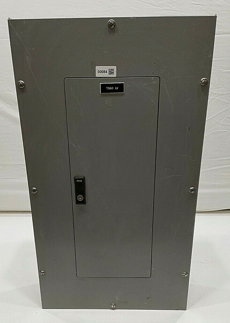 Cutler Hammer Panel With 40 Amps 1 8 Volts Main Breakers 3 Phase 4 Indsurp