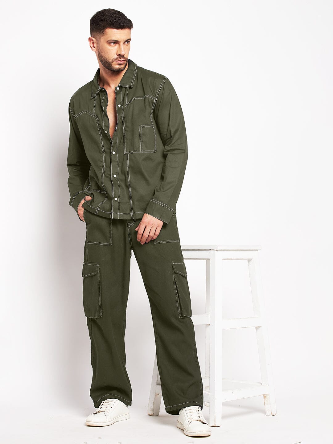 Dress Shirt with Cargo Pants Outfits (141 ideas & outfits) | Lookastic