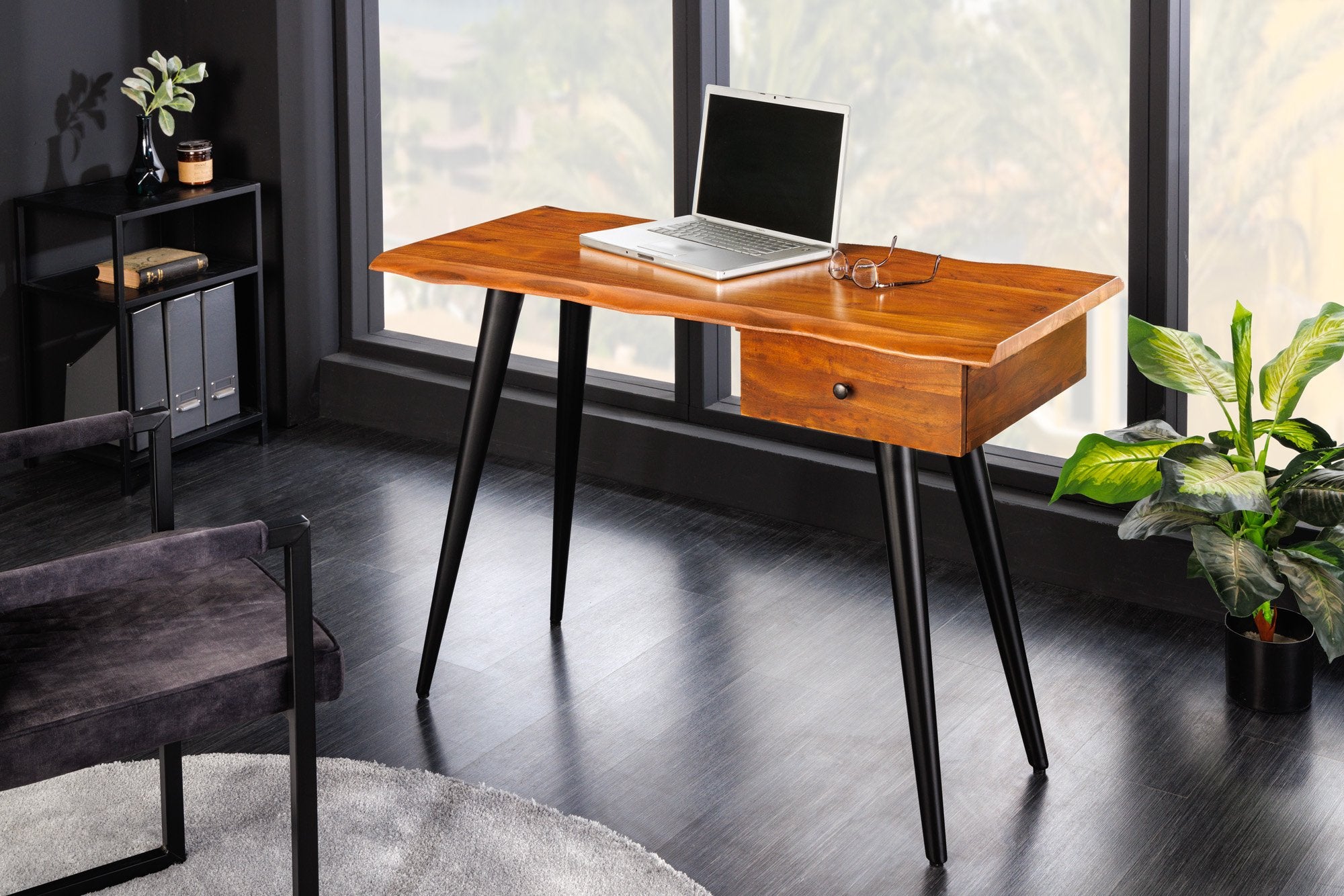 WILD barna akácfa íróasztal