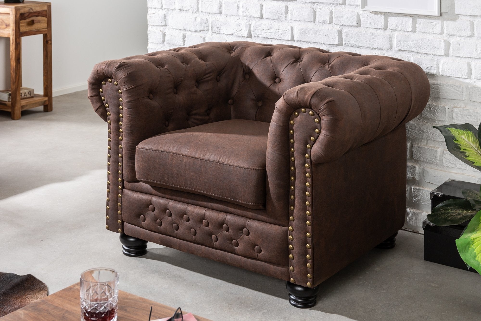 CHESTERFIELD barna mikroszálas fotel