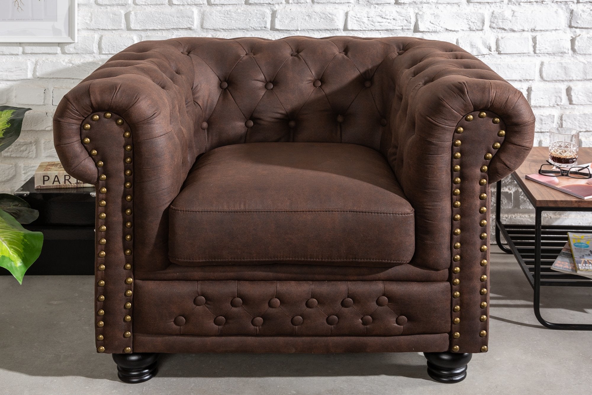 Invicta CHESTERFIELD barna mikroszálas fotel