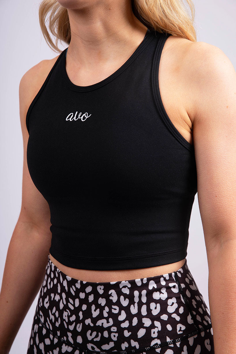 The Senara Crop Top - Smooth Black, Avo Activewear