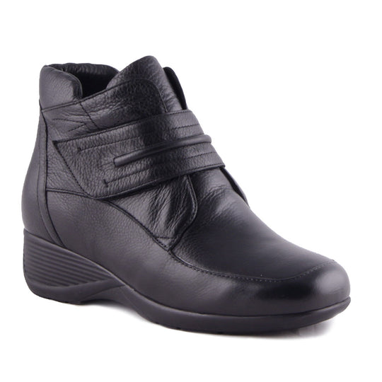 LOUİS VUİTTON MATCHMAKE LOW ANKLE BOOTS