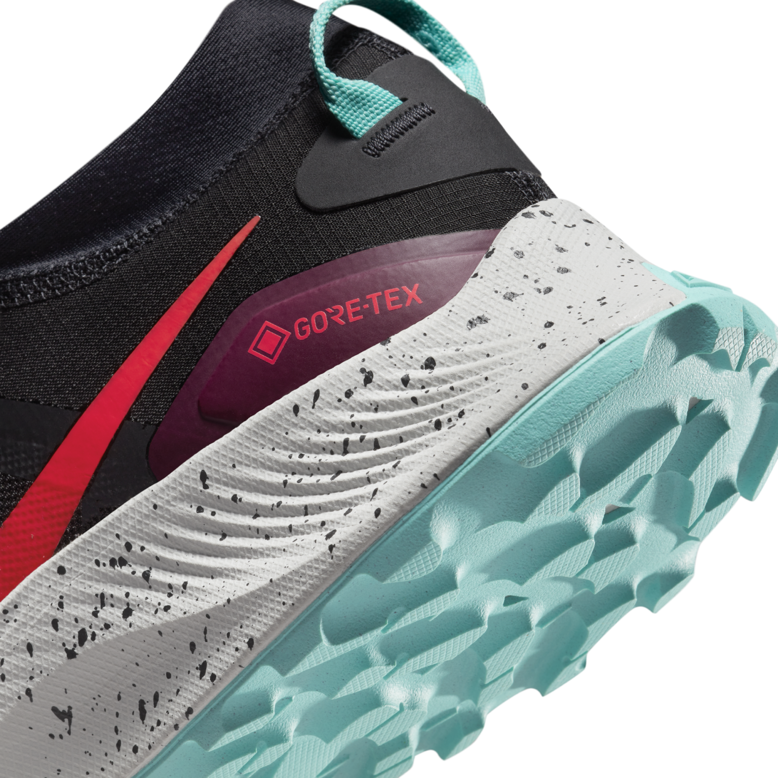 Nike Mens Pegasus Trail 3 Gore-Tex