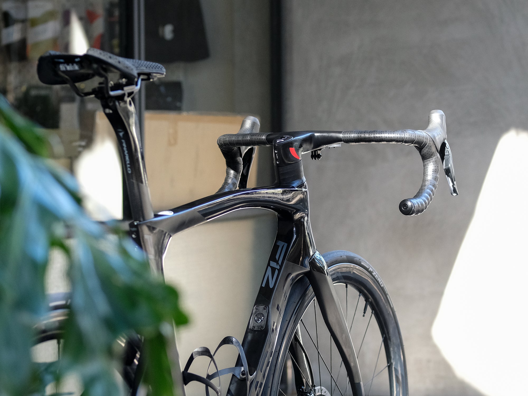 Pinarello Dogma F12 Disc