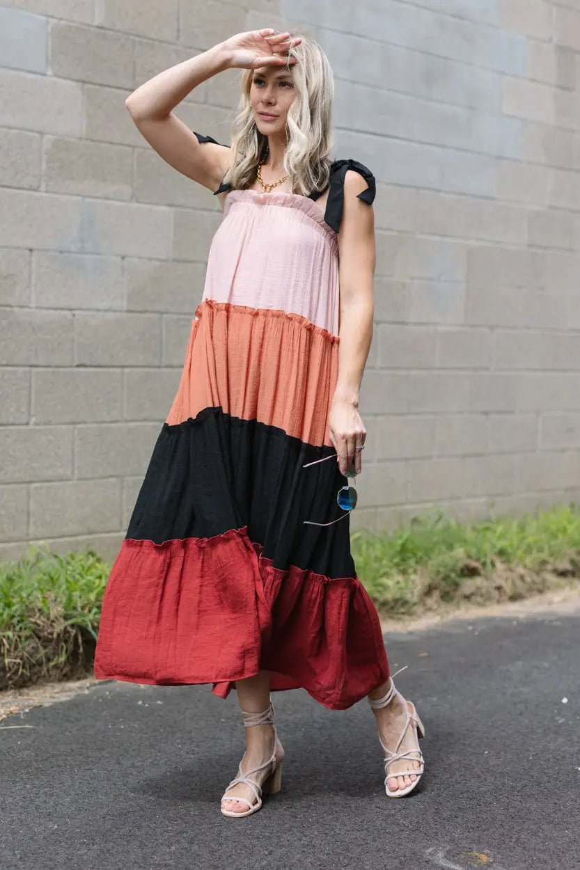 Vivienne Color Block Maxi Dress: Dance The Night Away In Style | JO+CO