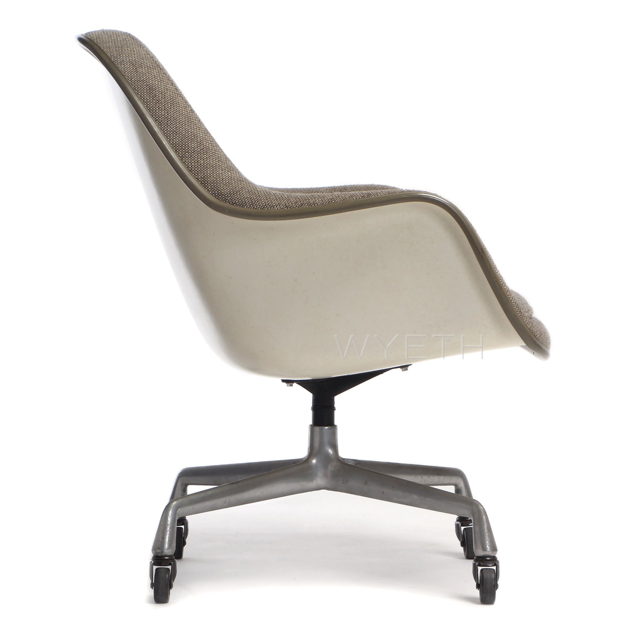 shell chair herman miller