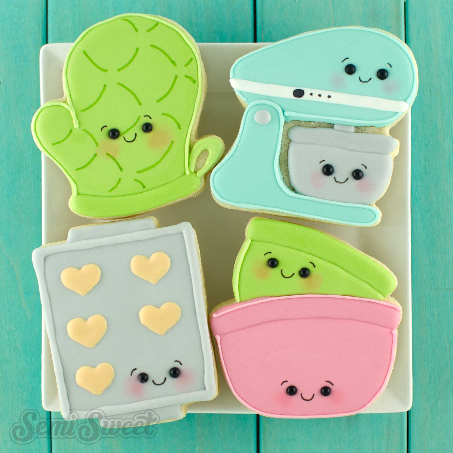 Cookie/Baking Sheet with Mitt Cookie Cutter/Dishwasher Safe