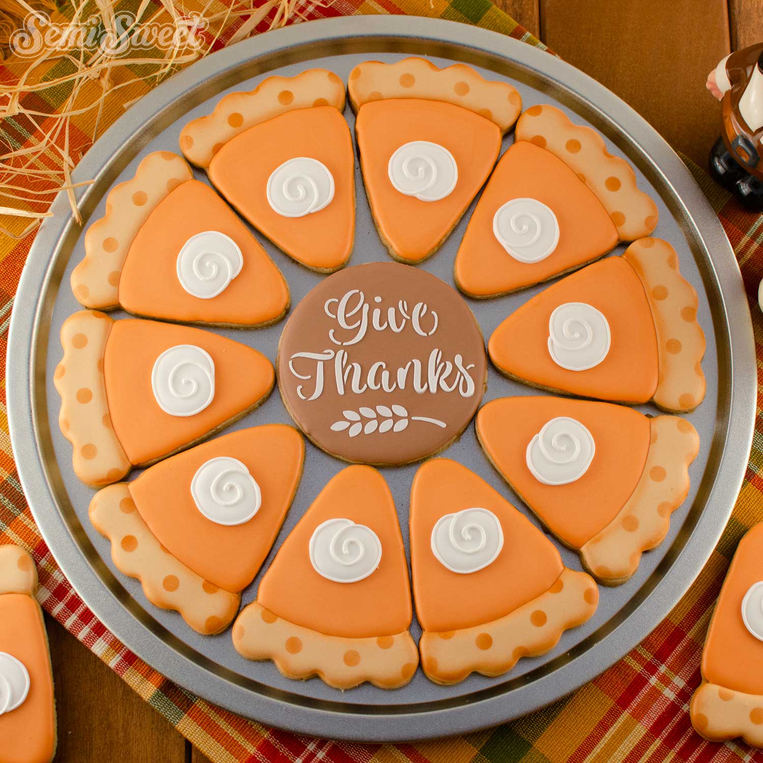 Decorated Pumpkin Pie Cookies (in a Thanksgiving Cookie Set) - all the  details!