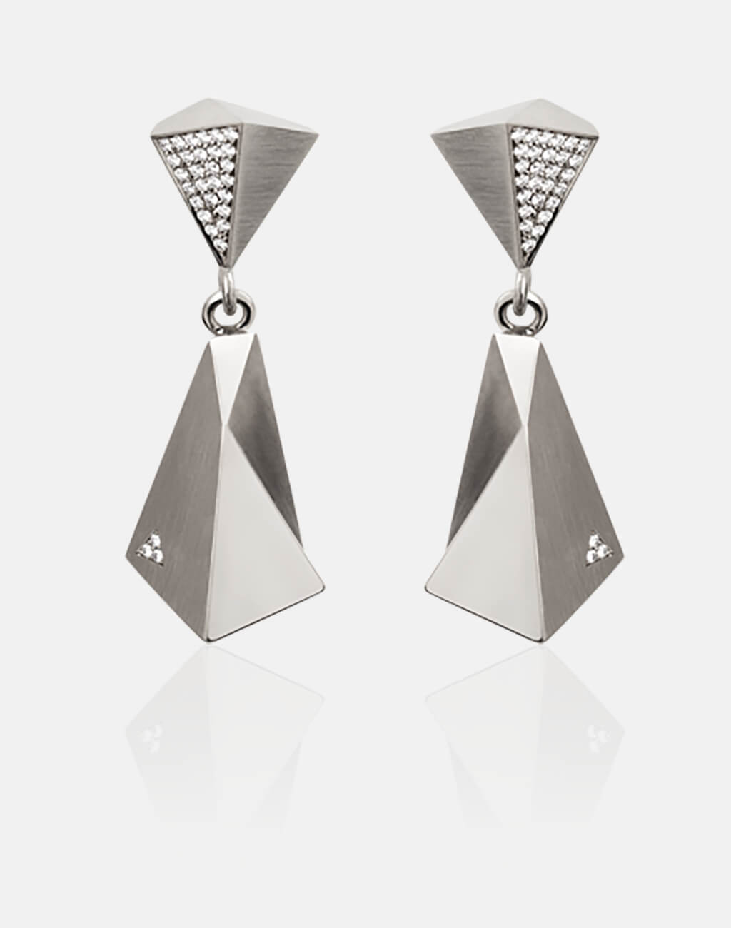 Stealth | Ohrringe, Ohrhänger 950/- Platin, 60 Brillanten, Diamanten | earrings, 950/- platinum, 60 diamonds | SYNO-Schmuck.com