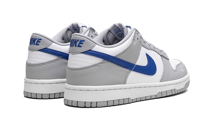 Chaussure Nike Dunk Low pour ado - Gris - FN3878-001