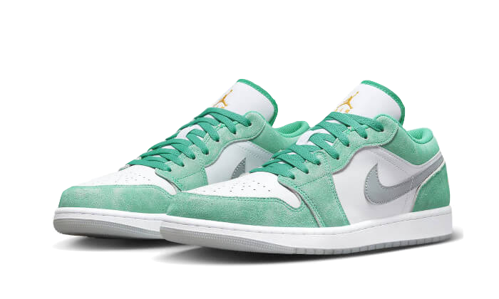 Air Jordan 1 Low SE Older Kids' Shoes - Green - DO8244-301