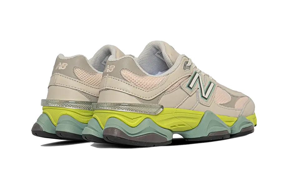 New Balance Unisex 9060 in Cinza, Leather - U9060GCB