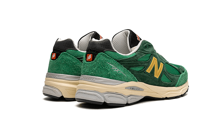 New Balance Homens MADE in USA 990v3 in Verde, Leather - M990GG3
